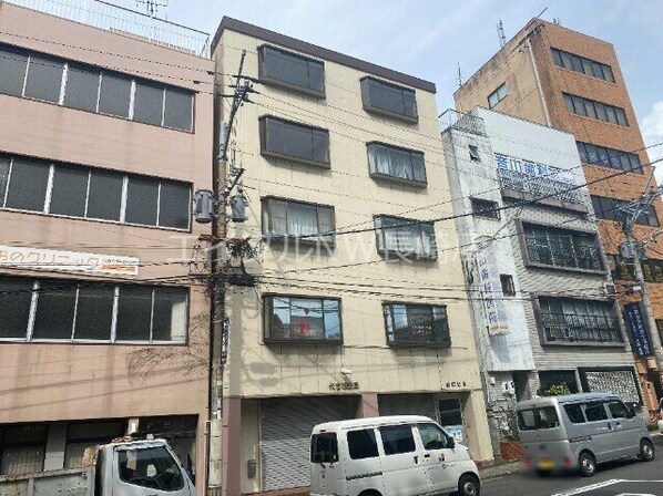 山口ビル（勝山町）の物件外観写真